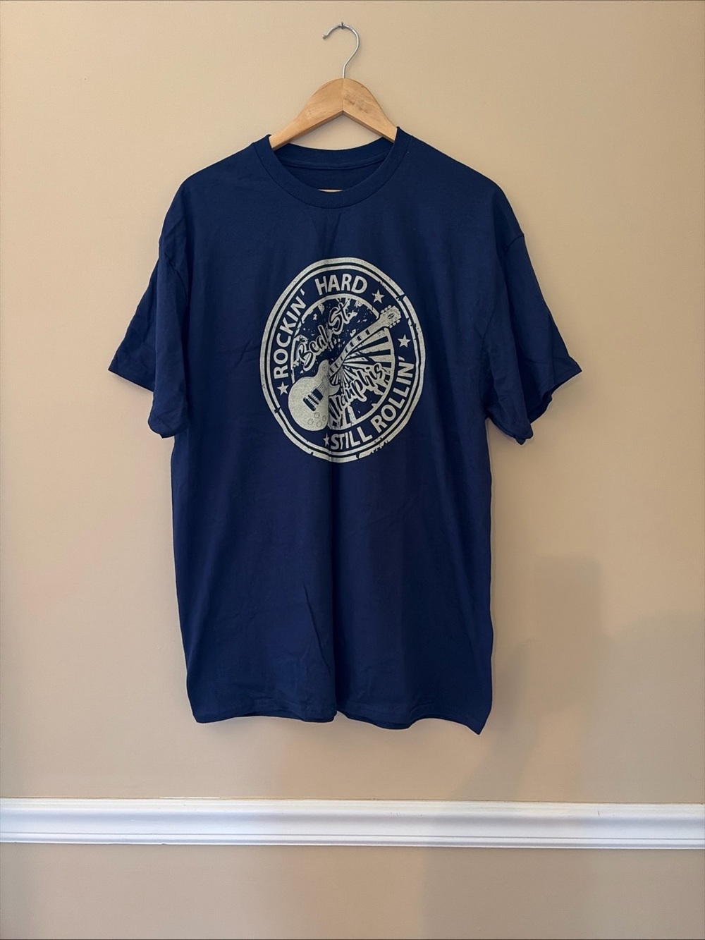 Gildan Memphis Beale St. Rockin' Hard Still Rollin’ Guitar T-Shirt XL Blue